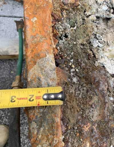 Wire sawing of metal zinc bar.