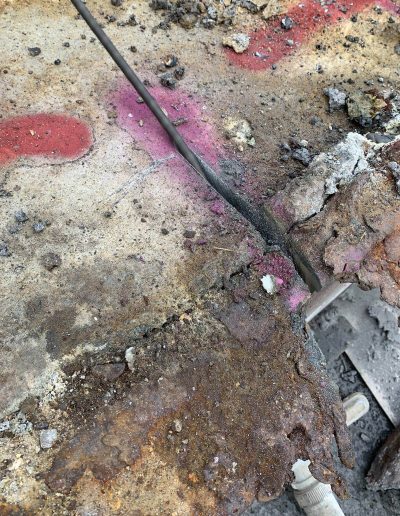 Wire sawing of metal zinc bar.