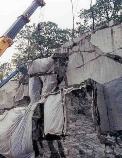 Concrete and metal selective demolition project.